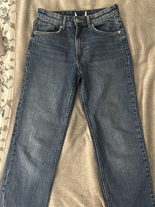 Jeans (1 foto / 4)