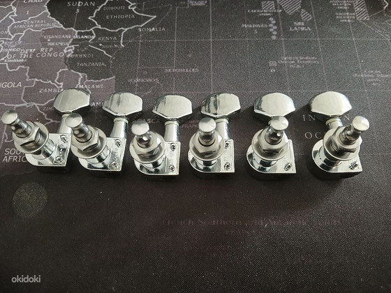 Squier tuners