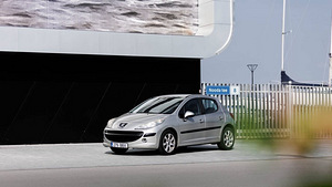 Авто Аренда / Прокат авто / Autorent по доступным ценам ! (2 фото из 9)