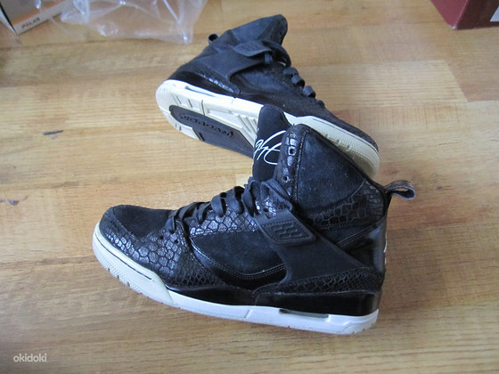 Nike Jordan. Размер 42.5.