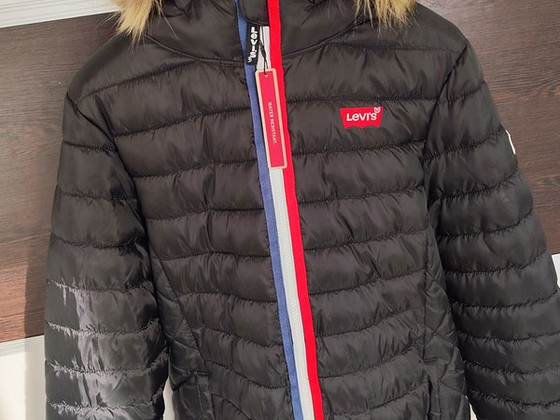 Uus talve jope Levis s.158