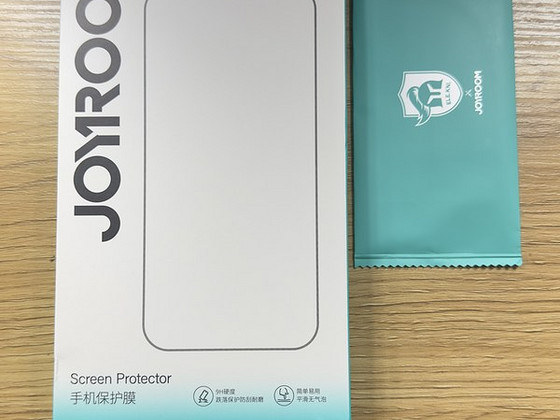 Защитное стекло IPhone 16/16Plus/16 Pro/16 ProMax