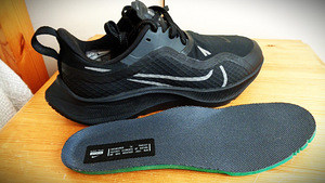 Р.40.5 ( 26см) - NIKE AirZOOM PEGASUS 37 SHIELD (8 фото из 10)