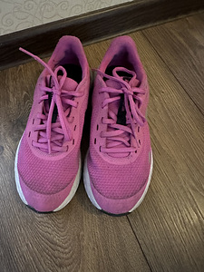 Nike tossud s.36 (3 foto / 3)