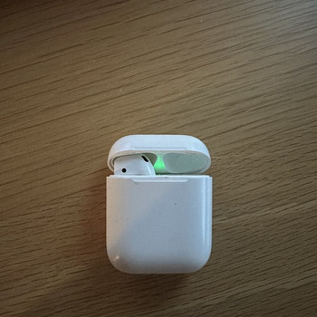 AirPods 2gen (a2031) vasak kõrvaklapp + ümbris