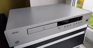 CD-плеер Arcam CD72(T) от Cambridge (1 фото из 6)