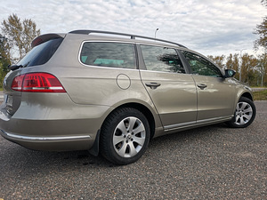 VW Passat 2.0 103KW (4 foto / 12)