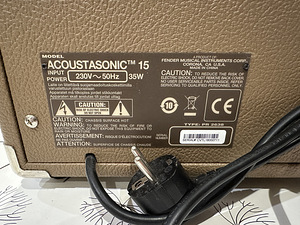Fender ACOUSTASONIC 15 (2 фото из 2)