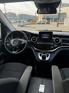 Mercedes Benz V220 (6 фото из 13)