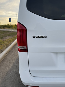 Mercedes Benz V220 (12 фото из 13)