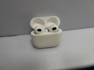 Kõrvaklappid Apple Airpods 3 (2 foto / 5)