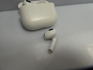 Kõrvaklappid Apple Airpods 3 (3 foto / 5)