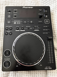 Pioneer CDJ 350 (1 фото из 5)