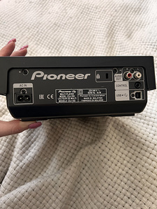 Pioneer CDJ 350 (2 фото из 5)