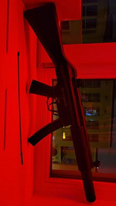Airsoft Mp5-sd (2 foto / 2)