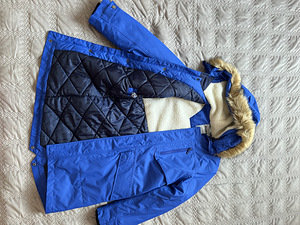 Зимняя куртка (3 фото из 3)