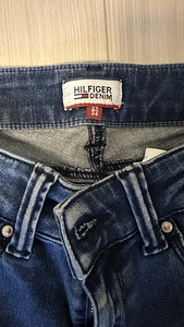 Джинсы Tommy Hilfiger (3 фото из 4)