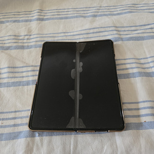 Z fold3 (3 фото из 4)