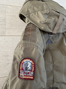 Новый Parajumpers XS (5 фото из 6)