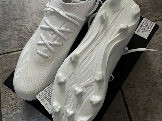 Новые футбольные бутсы ADIDAS X CRAZYFAST.1