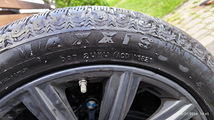 4 x BMW 18" / 5 x 112 / 8J / ET30 / H2 IS30 + 245/45 (5 foto / 6)