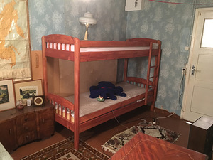 Детская кроватка (1 фото из 1)