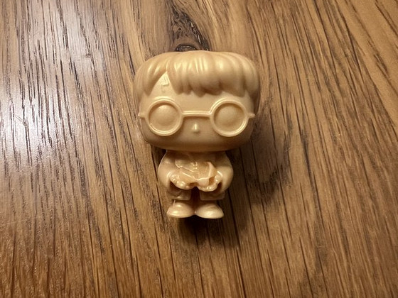 Kinder Joy Harry Potter золотой