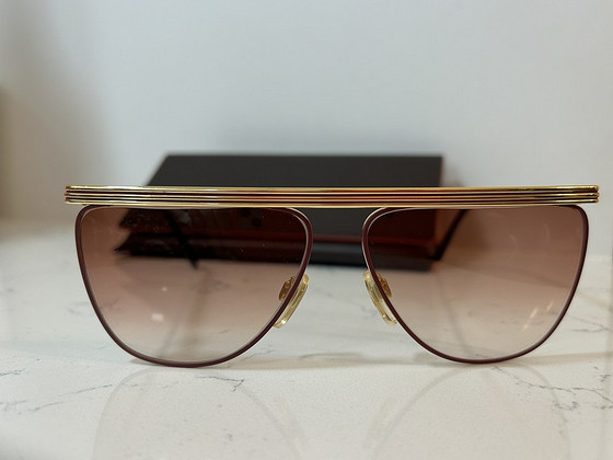 Originaalsed Fendi päikeseprillid