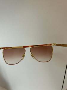 Originaalsed Fendi päikeseprillid (5 foto / 9)