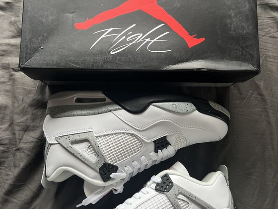 Jordan 4 Retro White Cement