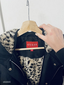 Новое пальто Guess (3 фото из 3)
