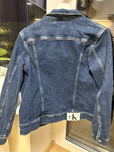 Calvin Klein Teksajakk XS nagu uus (2 foto / 3)