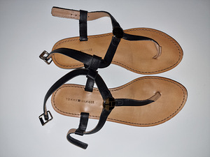 Сандалии Tommy Hilfiger (3 фото из 4)