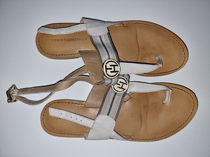 Сандалии Tommy Hilfiger (3 фото из 5)