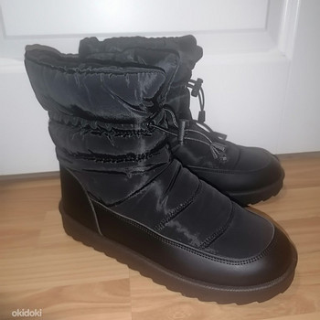 Зимние женские сапоги, новые