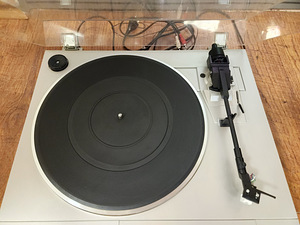 Sansui P-D10 2-Speed Automatic Return Turntable (2 foto / 3)