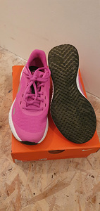 Кроссовки Nike EUR 36 (2 фото из 3)