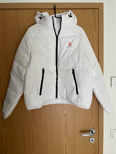 Новая куртка Calvin Klein размер M (2 фото из 4)