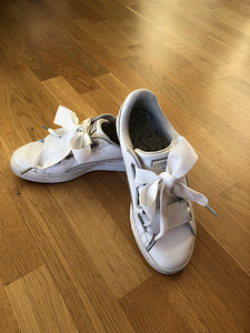 Valged nahast tossud Puma (5 foto / 8)