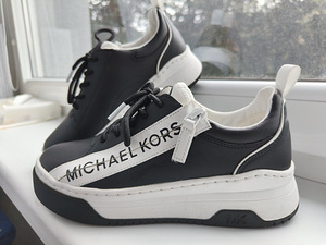 Кроссовки Michael Kors (1 фото из 5)