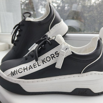 Michael Kors tossud