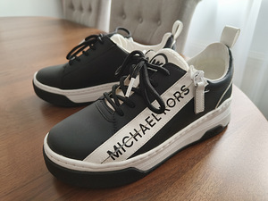 Кроссовки Michael Kors (5 фото из 5)