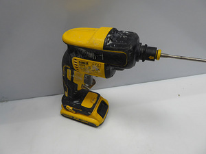 Kruvikeraja Dewalt DCF620 + AKU 2.0ah (2 foto / 5)