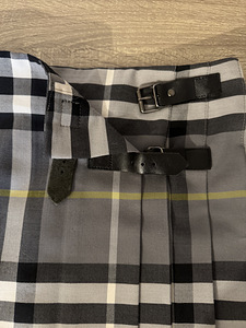 Burberry (4 фото из 4)