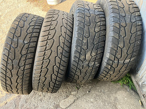 Продам резину (1 фото из 4)