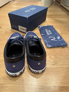 Armani tennised 37 (7 foto / 7)