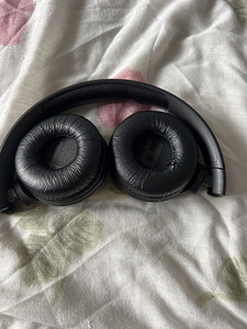 Наушники JBL (1 фото из 4)