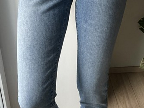 Джинсы Tommy Hilfiger. Размер 26/32