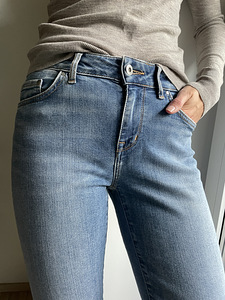 Джинсы Tommy Hilfiger. Размер 26/32 (2 фото из 9)