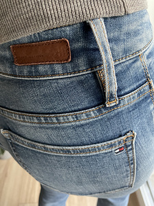 Джинсы Tommy Hilfiger. Размер 26/32 (5 фото из 9)